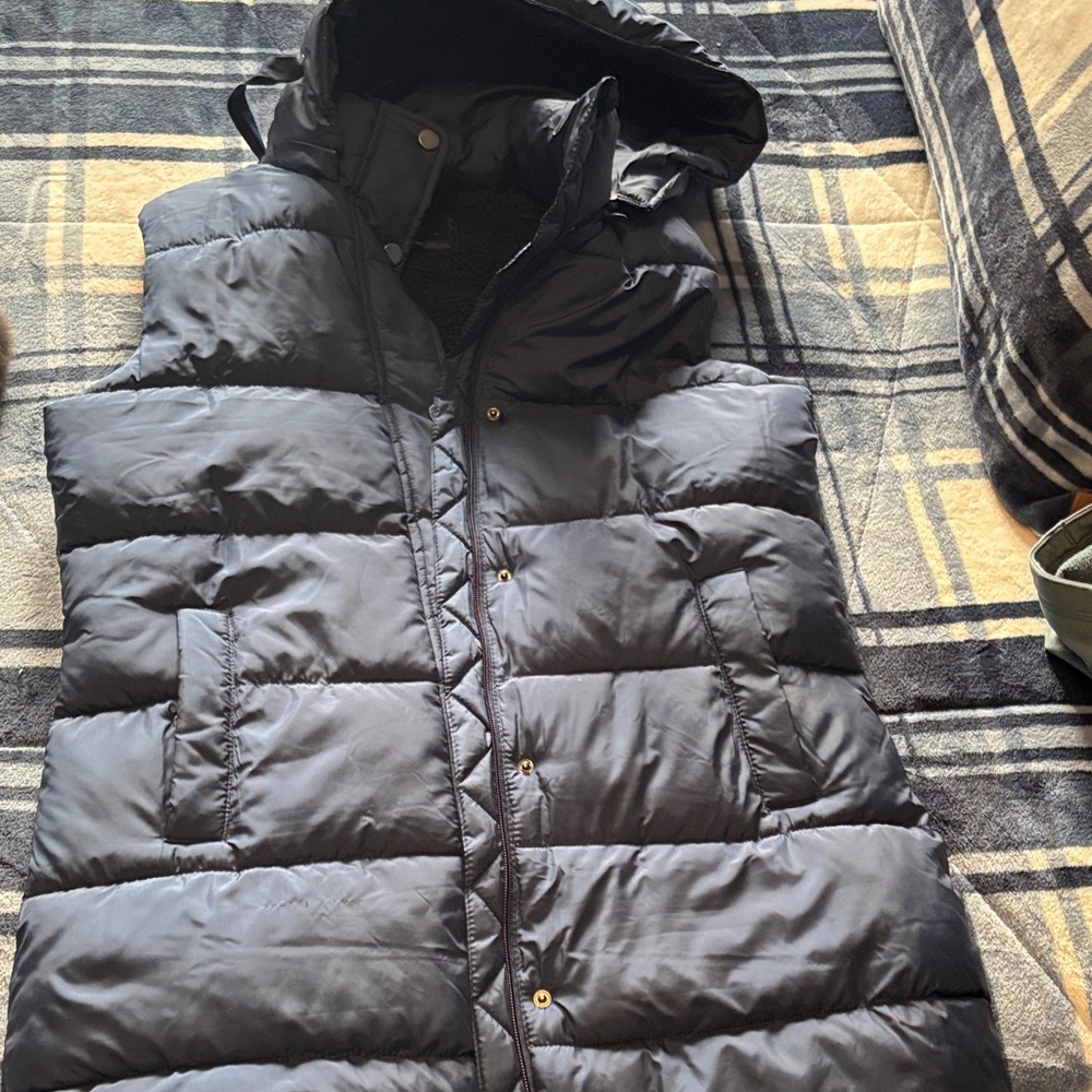 Weatherproof Black Puffer Vest